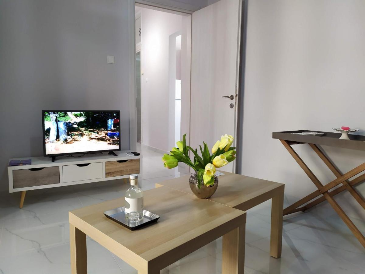 Sunday Apartment Chania 2B Chrissi Akti Chania Exterior foto